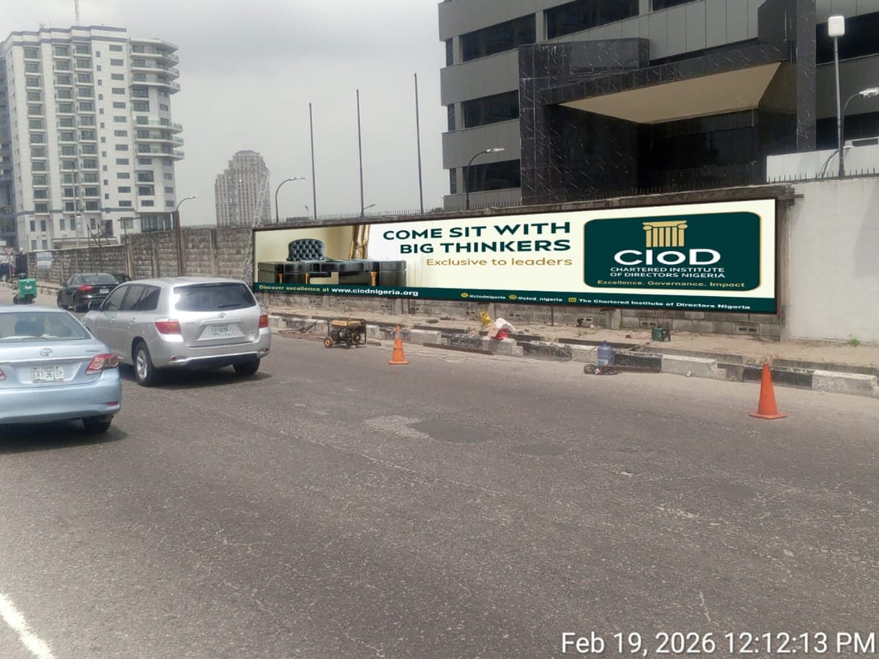 Chartered Institute of Directors Nigeria billboard reading Come Sit With Big Thinkers, on Victoria Island.